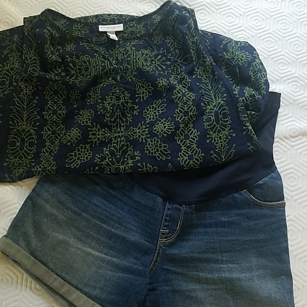 Maternity shorts